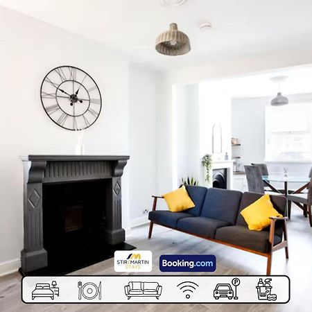 Comfy 3Bed House By Stirkmartin Stays Short Lets & Serviced Accommodation Cardiff With Free Parking & 8Mins To City Centre Exterior photo